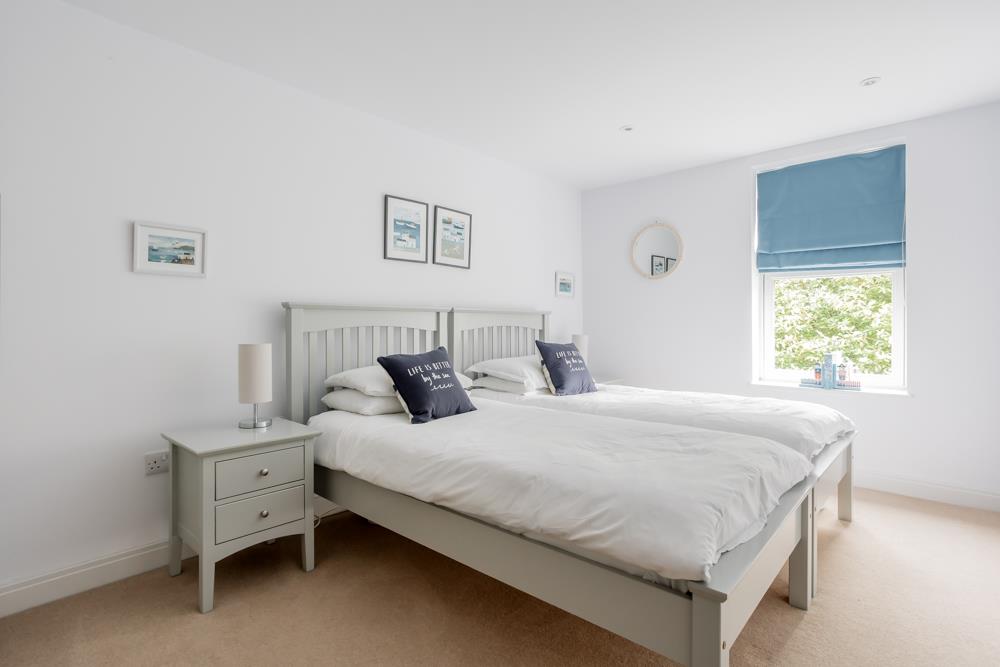 McKinley Road, West Cliff, Bournemouth Saxe Coburg